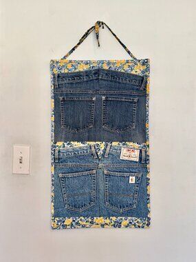 Denim quilt wall organizer with 4 pockets & 6 belt loops